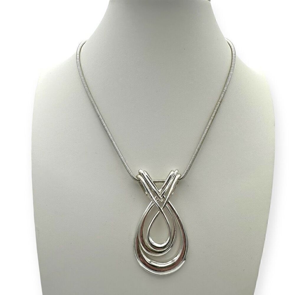 Silver toned 3 piece pendant on a snake chain fashion necklace